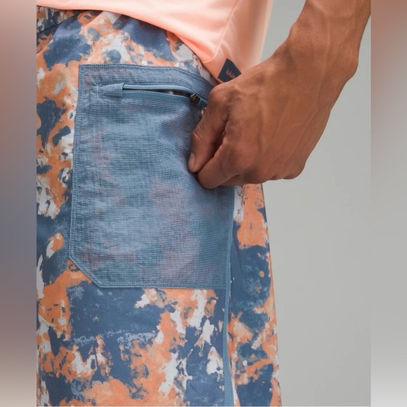 Lululemon Water- Repellent Hiking Short 8" - Picture 4 of 12